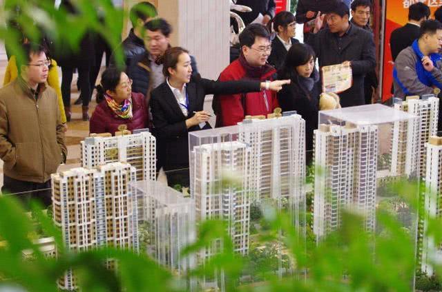 3月,楼市“全剧终”,有房源跌100万无人买,购房者:定价太高