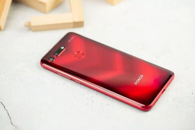 从3499元跌至1998元,麒麟980+22.5W快充,值得入手吗?
