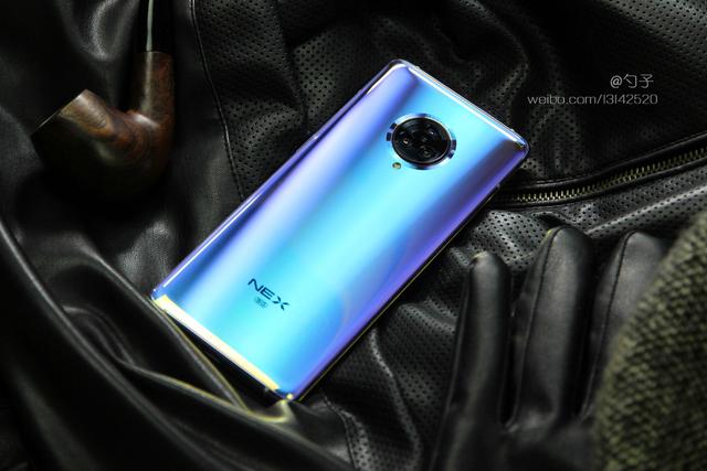 vivo NEX 3S性能全面提升,为何却“降价”售卖?缘由其实简单!