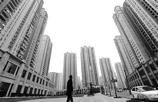 3月,楼市“全剧终”,有房源跌100万无人买,购房者:定价太高