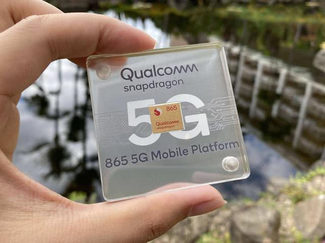 性价比最高的3款旧旗舰,配置强悍颜值超高,何必花高价买5G?