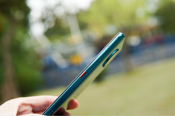 华为Mate30 5G跌至新低,对比红米K30Pro,谁才是理想选择?