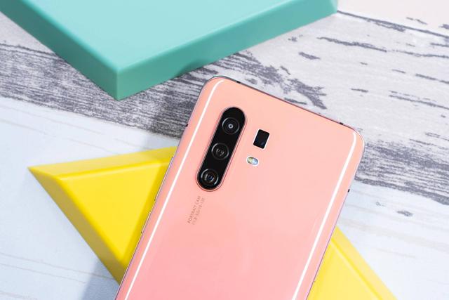 vivo X30 Pro上手:颜值与实力俱佳,拒绝偏科的“优等生”
