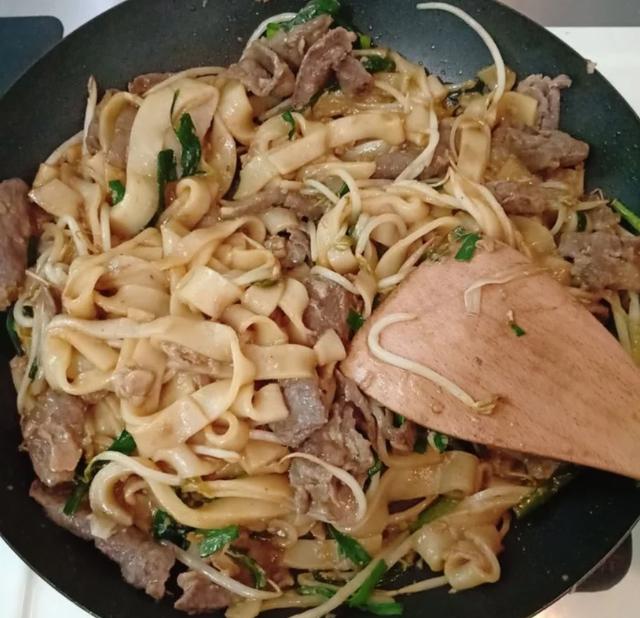 广东夜宵热销第一名,我敢赌100瓶可乐,大多数广东人都爱吃