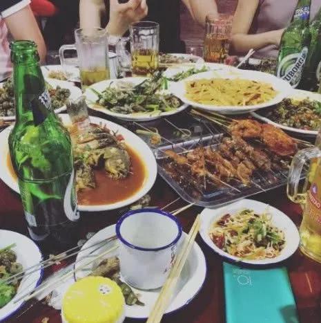 真正的东北人吃烧烤,都点些什么?