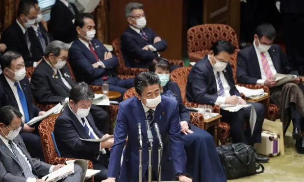 安倍4月1日在参议院发表讲话。