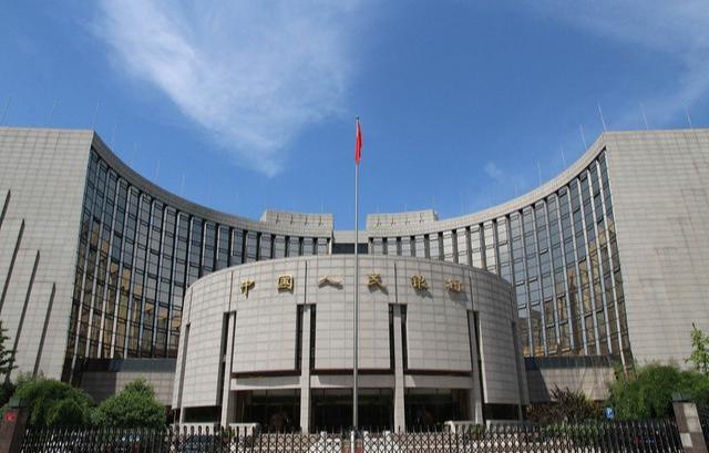 楼市“掉头”,买房人终迎“曙光”,央行宣布,674家银行回应