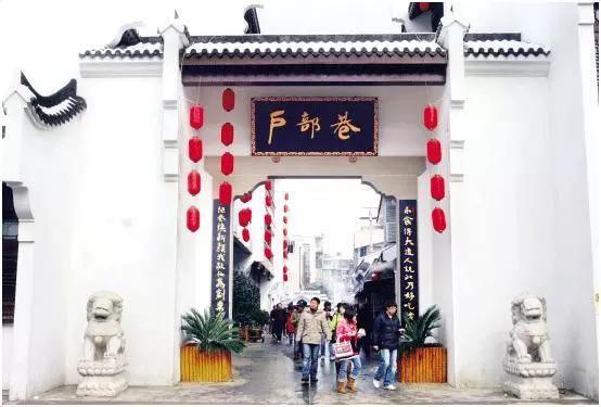 武汉吃货必去的3大美食街,外地人才去户部巷