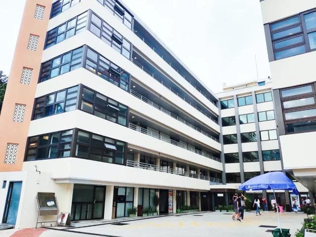 一条街,两家平价米其林,这可能是香港最亲民又好吃的地方