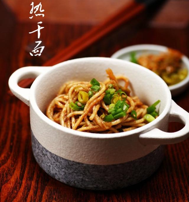湖北人都知道的特色小吃十大排行榜!
