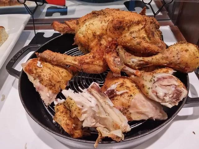 日本东京新开KFC自助餐厅,美食不限量!我终于实现了炸鸡自由!
