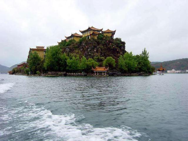 云南最富有村子,家家住别墅,你羡慕了吗?