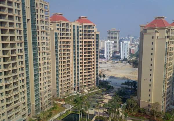 降价50万也卖不掉,炒房客要“崩盘”了?楼市2大坏消息来了