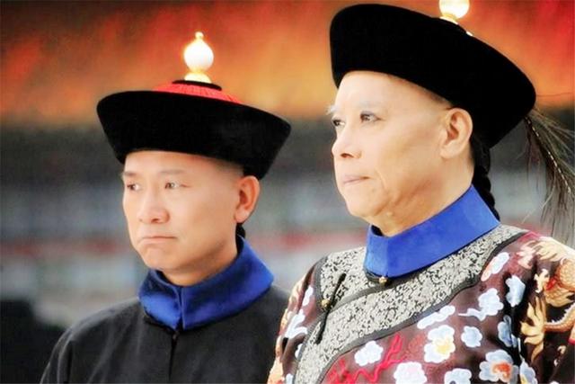 3吨重沉香木龙床现世,专家规劝上交国家,收藏家:先拿5个亿