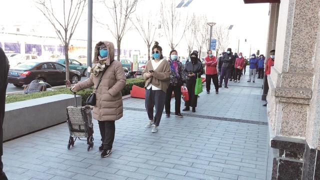随队记者拍新闻在当地电视台播放 天津援鄂医疗队帮恩施卖了60吨特产