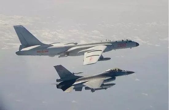 解放军军机远海长训 图|资料