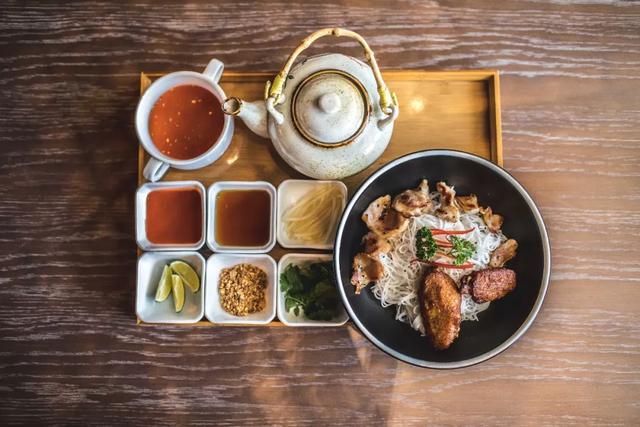 来昆明体验一下无国界美食,这里有不一样的异国风情