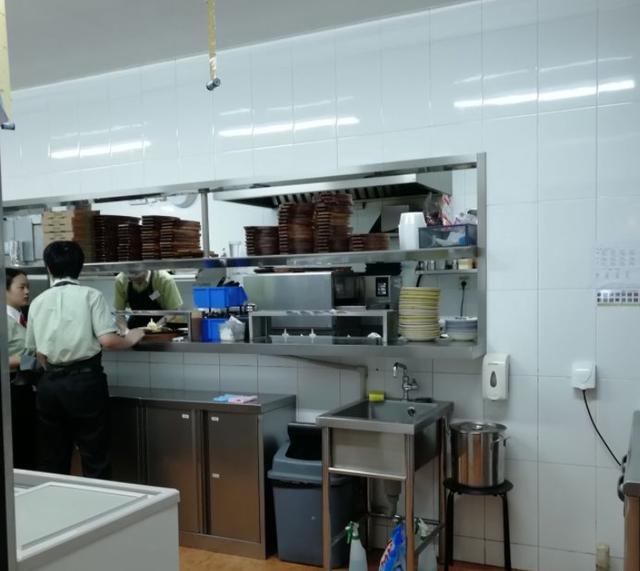 它是西餐中“沙县小吃”,工薪阶层的最爱,全球门店1000多家