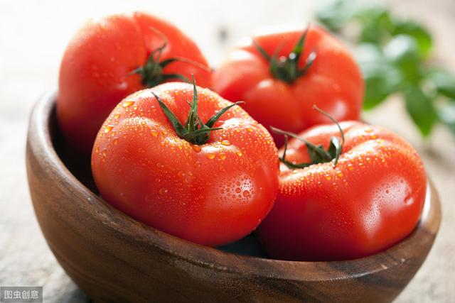 西红柿生吃还是熟吃？原来大有讲究