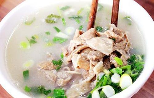 开封特色美食——羊双肠汤,入口醇香还不膻,汤鲜肉美惹人爱!