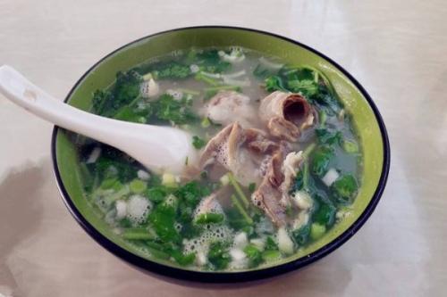 开封特色美食——羊双肠汤,入口醇香还不膻,汤鲜肉美惹人爱!