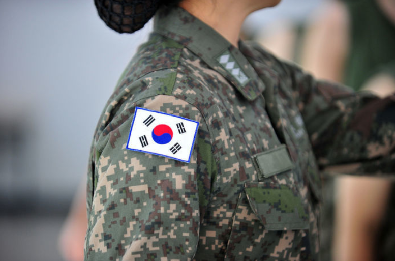 资料图:韩国女军人(getty images)