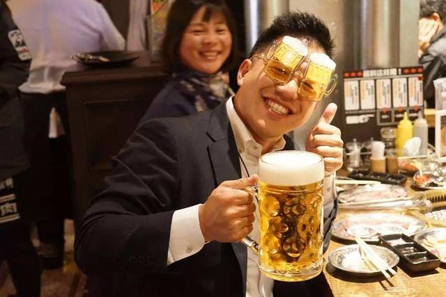 5种食物,中老年人要少吃,多吃一口,对肝脏的伤害就会多一分