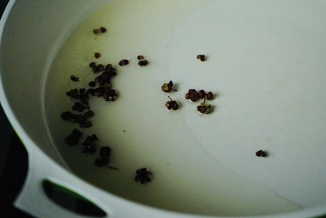 天生丽质的“芦笋”,西方人餐桌上的蔬菜之王,如何挑选怎么吃?