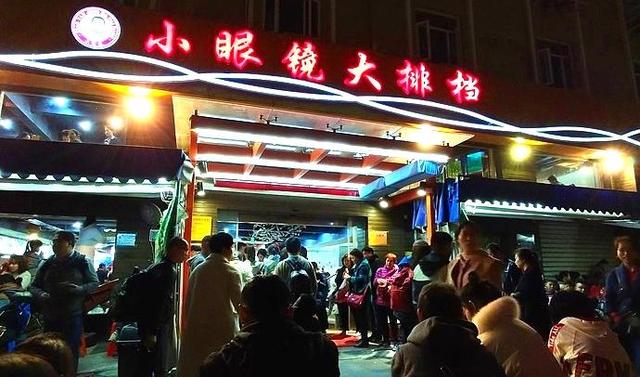 厦门不一般的海鲜大排档,排号等位是常态,酱油水是啥?