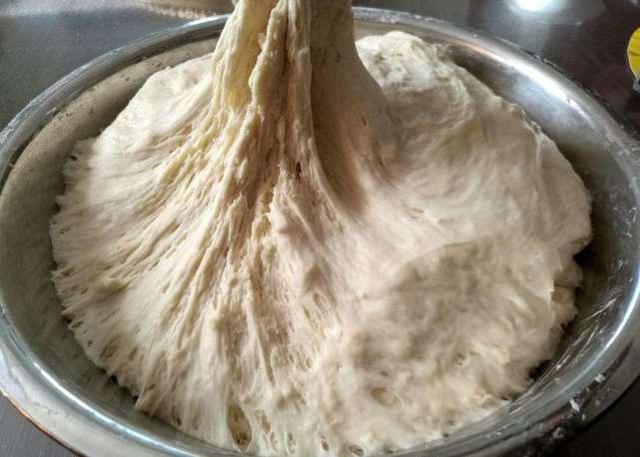 爱吃面食的人,应该多吃发面还是死面?有什么区别?正确答案来了