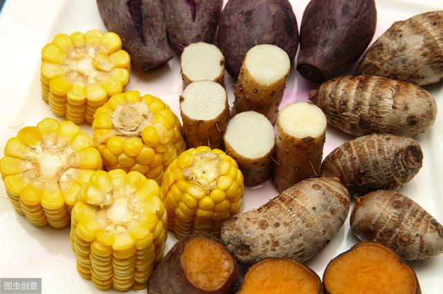 高血糖要忌嘴,但别矫枉过正!这5个“饮食昏招”,很多人当成宝