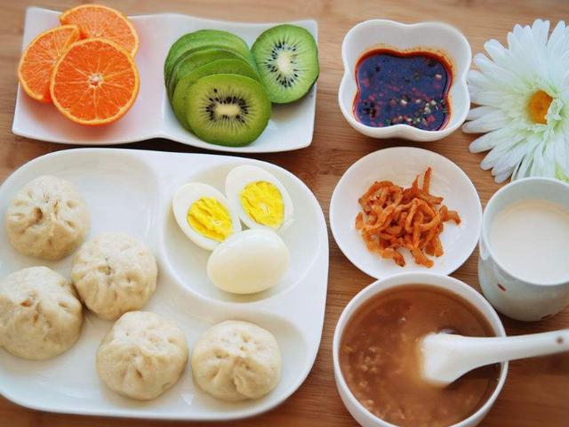 健康饮食早餐第一步,早餐“5不吃”,你中招了几个?