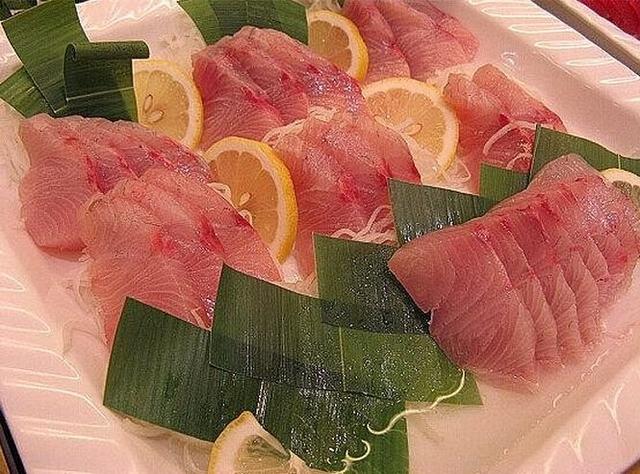 出现腹胀、嗳气等症状,或是肠功能紊乱,有2个方法能轻易调理