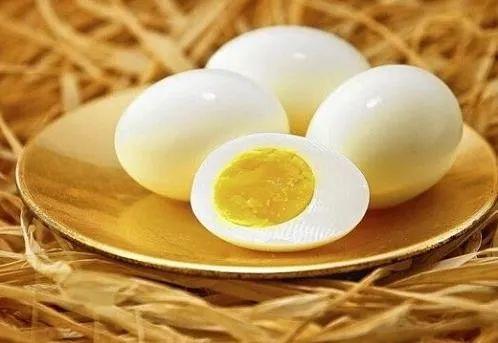 得了糖尿病,鸡蛋、鸭蛋您知道怎么吃吗?别被这些食物困扰了