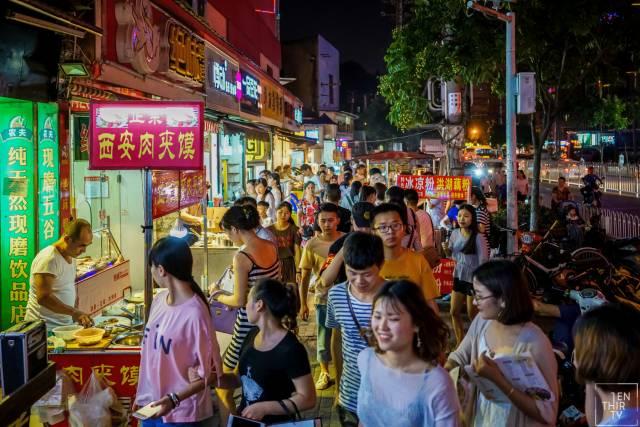 武汉高校周边美食,10块钱喂饱你的青春!