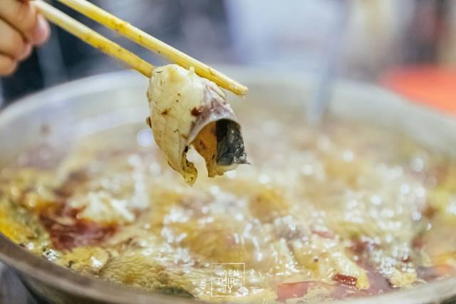 武汉高校周边美食,10块钱喂饱你的青春!