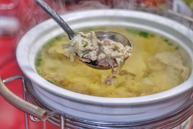 终于迎来出门放风的日子,先去厝边的排挡吃顿饭