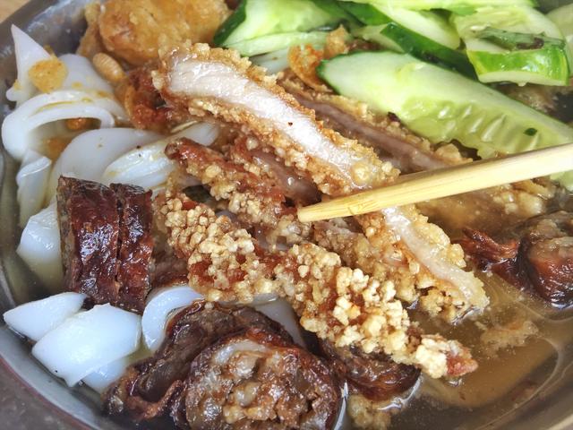 广西人爱吃粉,一日三餐米粉都可作为主食,广西米粉的千百味