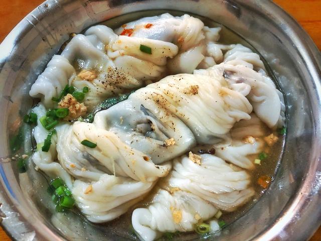 广西人爱吃粉,一日三餐米粉都可作为主食,广西米粉的千百味