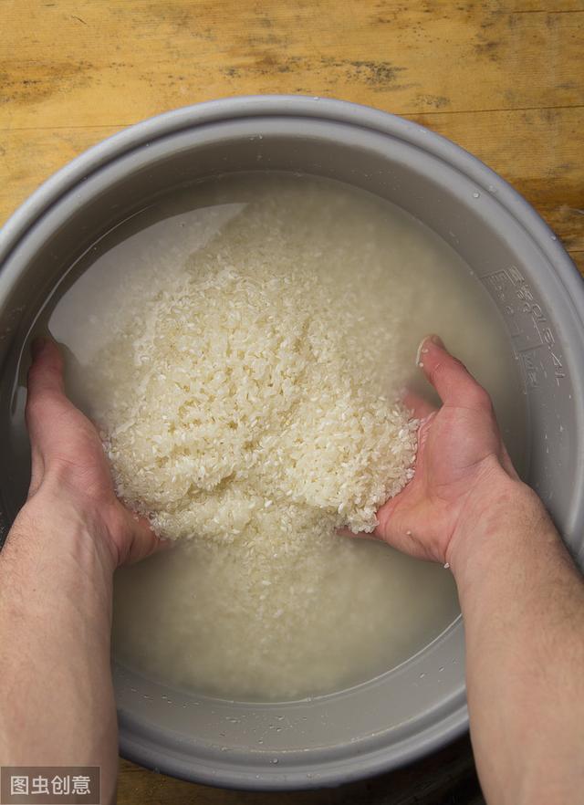 白米饭只是加水煮这么简单吗?日本煮饭仙人透露:7个步骤很关键