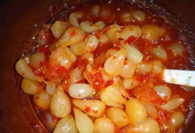 这8样咸菜,才是云南人最下饭、最开胃的菜,同意的举个手!