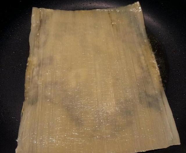 烤冷面的做法和配方全公开,健康卫生又好吃,学会自己摆摊卖