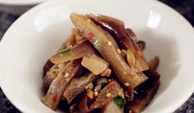 韩式烤肉串,咬一口酥软鲜香,不干不柴吃的过瘾