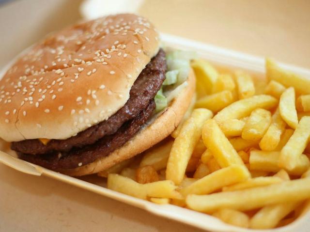 5大公认的垃圾食品,比泡面严重得多!“专坑”年轻人