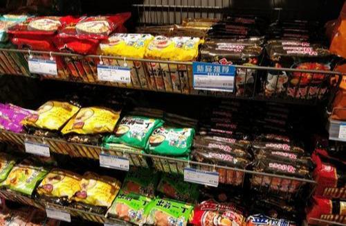 超市里5种“尴尬”方便面,明明好吃又便宜,却无人问津,可惜!