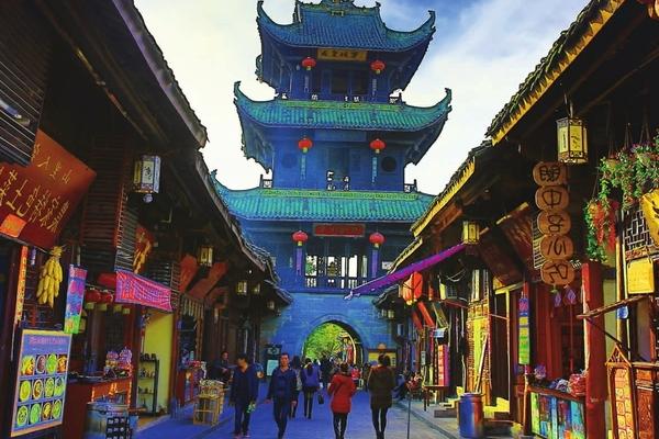 四川3大必去景点,都江堰上榜,你最喜欢哪个?