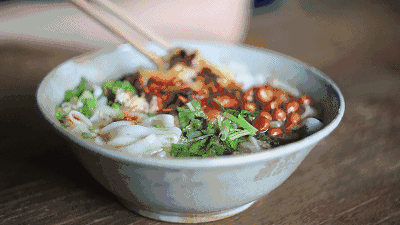 美食探店丨老长沙人念念不忘的这些美食,比臭豆腐更经典