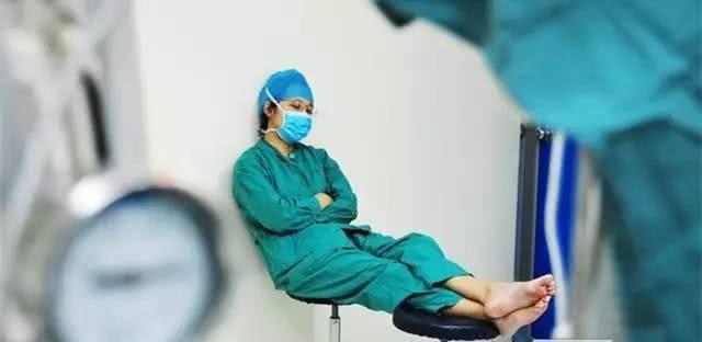 大便“前干后稀”是怎么了?哪里有问题?是我们不能忽视的问题
