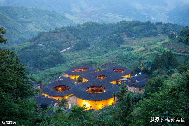 到福建一定要吃的8大美食。有的也许见都没见过,您吃过几种呢?