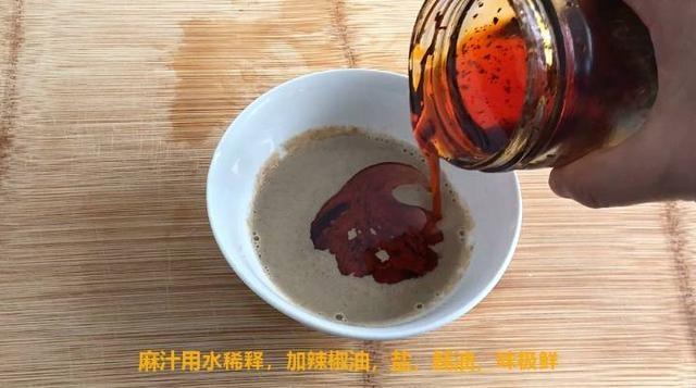 豆腐皮万万别再炒韭菜,教你个简单新做法,吃一口上瘾,太香了